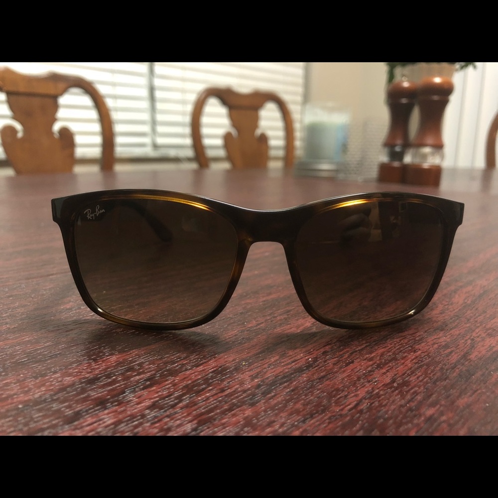 Ray-Ban Sunglasses